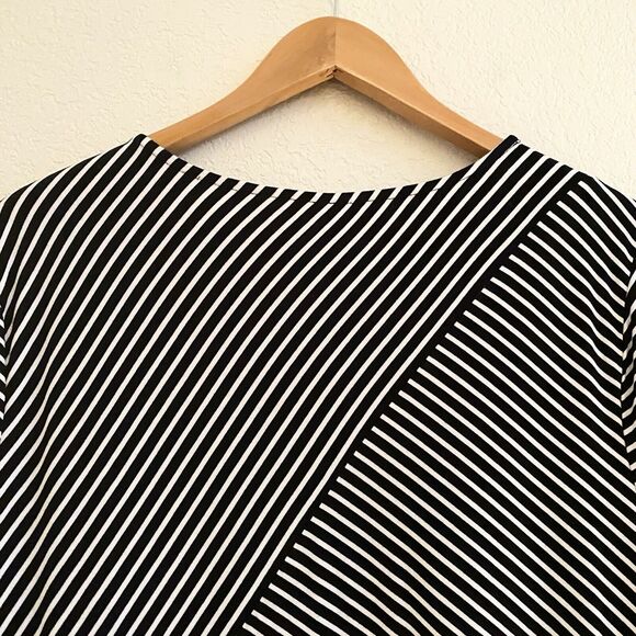 Chicos Weekends Top Womens 3 Black White Stripe‎ Tunic T-Shirt Asymmetrical Knit - Picture 10 of 11